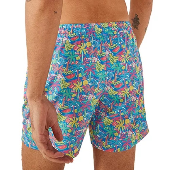 Chubbies 5.5 Tropical Bunches Classic Swim Trunks Quick Dry NWT Large - Picture 8 of 8